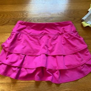 Super cute hot pink Athleta skirt!